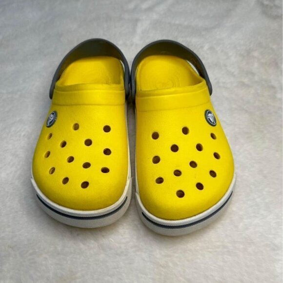 CROCS!!! Yellow/grey kids crocs new condition. Size 12/13. - Picture 3 of 8